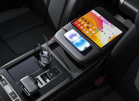 XO-CC71 Dahili Kendinden TYPE-C Kablolu 108W 4'ü 1 Arada Çekilebilir Araç Şarj Cihazı